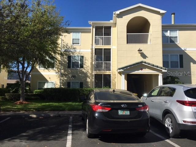 18233 Bridle Club Drive, Tampa, FL 33647