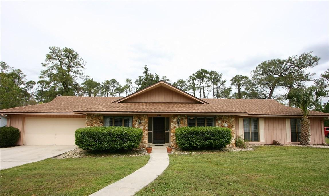 221 Hickory Dr., Longwood, FL 32779