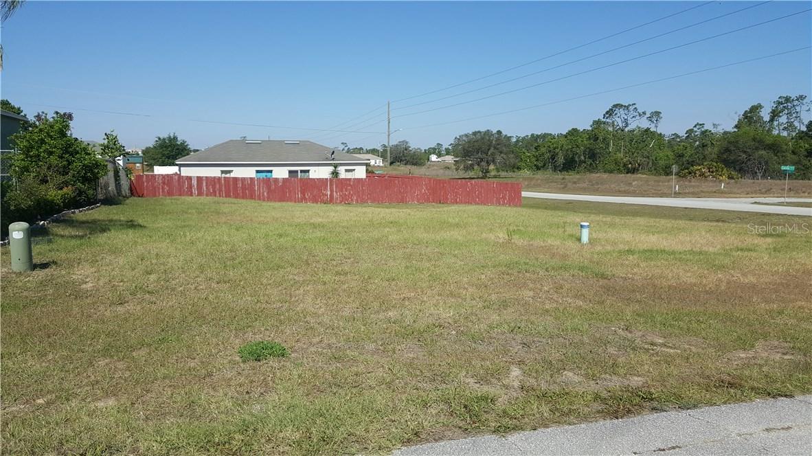 885 Colville Dr., Poinciana, FL 34759