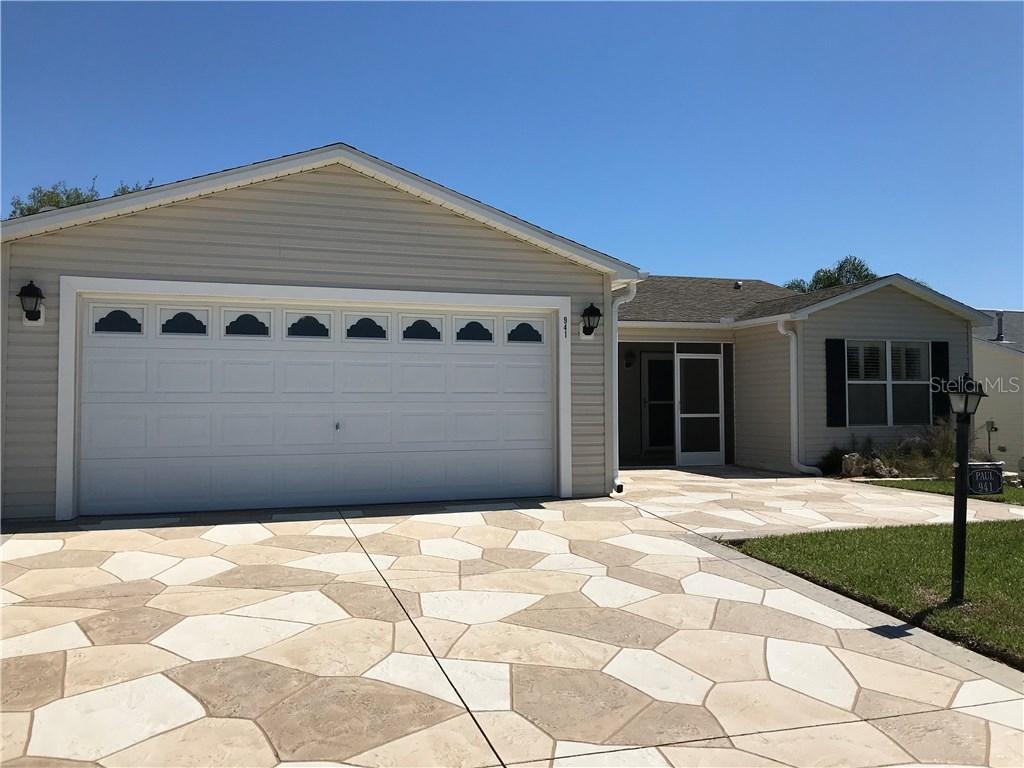 941 Kingmont Ter., The Villages, FL 32162