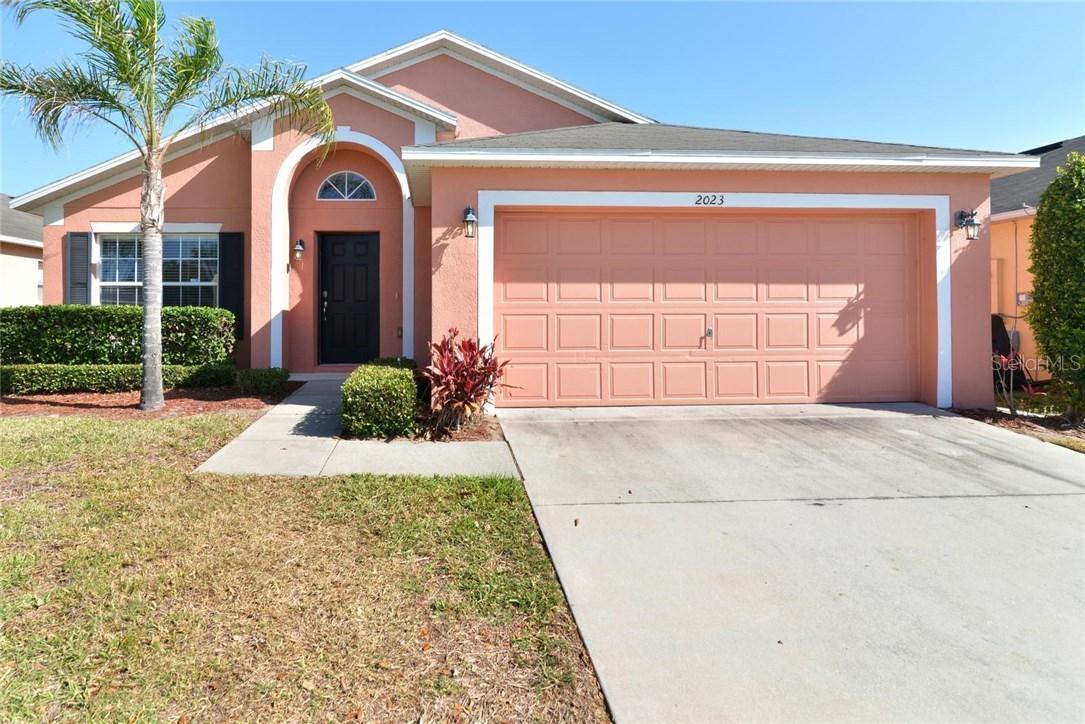 2023 Royal Ridge Dr., Davenport, FL 33896