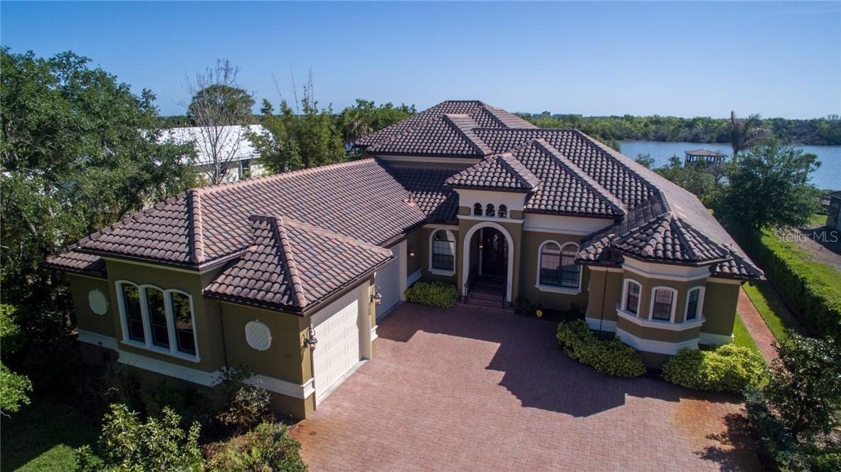 217 Ranken Dr., Edgewater, FL 32141