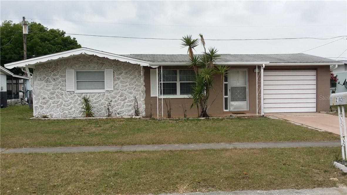 2103 Shannon Dr., Holiday, FL 34690