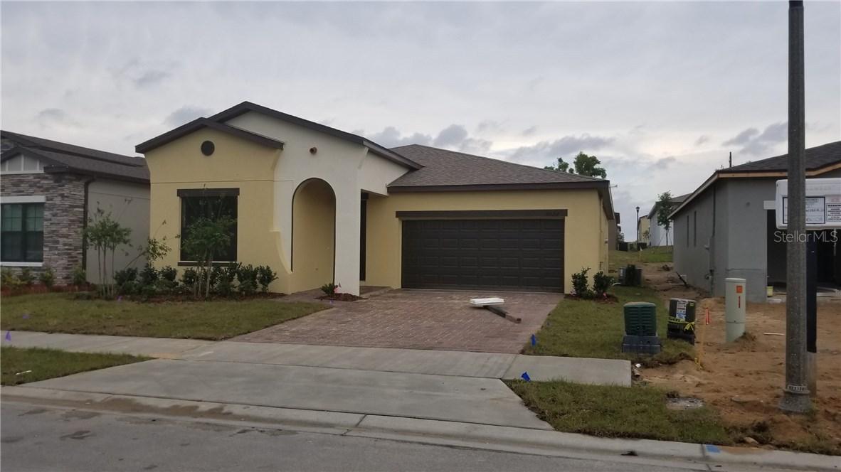 9227 Chandler Dr., Groveland, FL 34736
