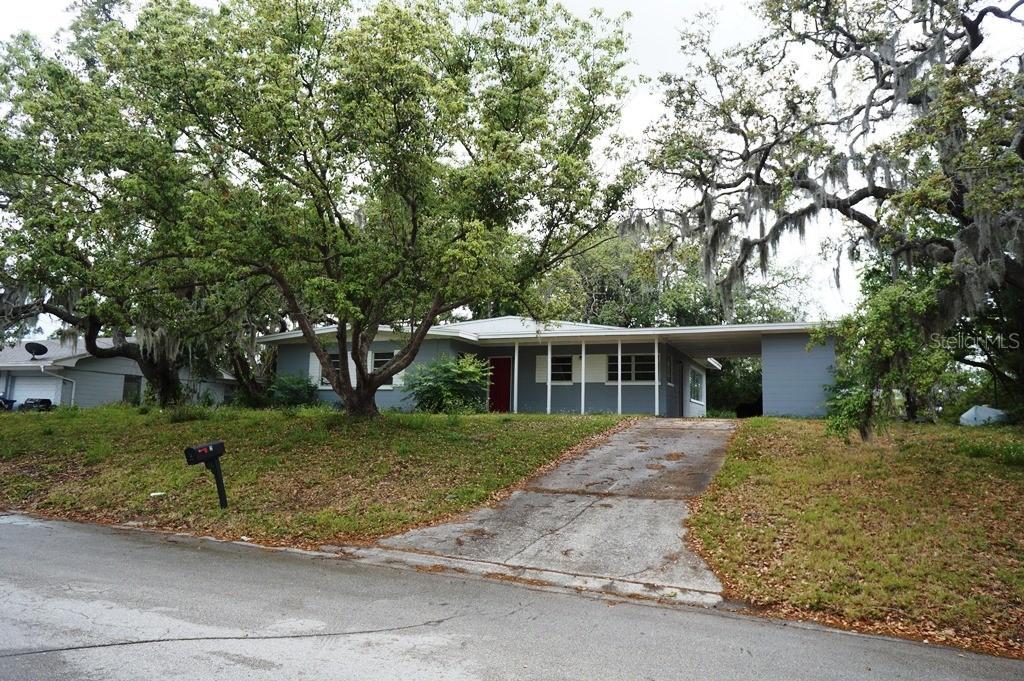 2 S Holiday Ln., Titusville, FL 32796