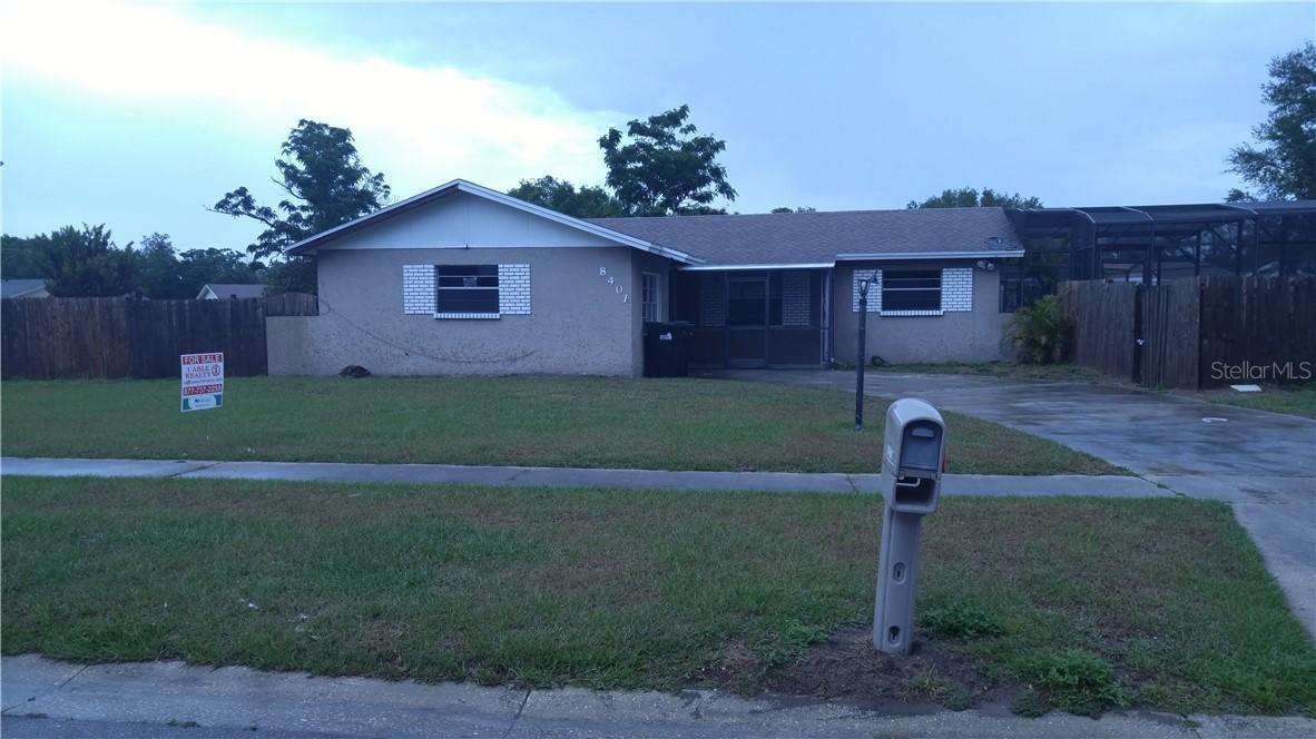 8401 Dimare Dr., Orlando, FL 32822