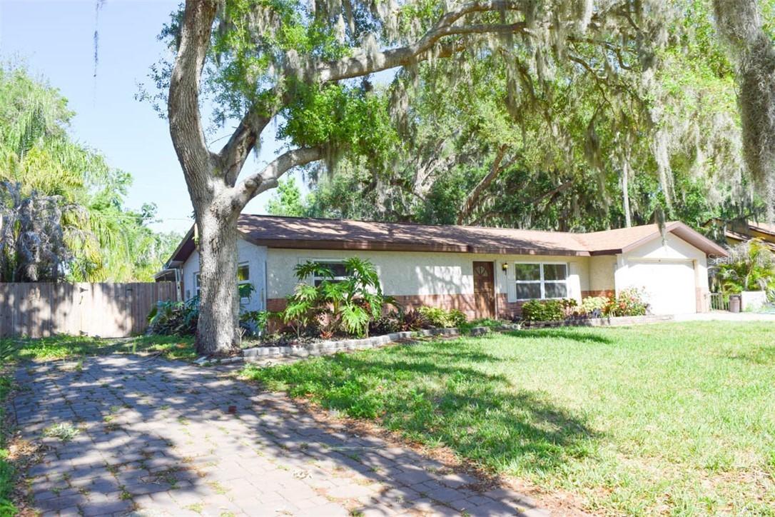 2111 Queen Palm Dr., Edgewater, FL 32141