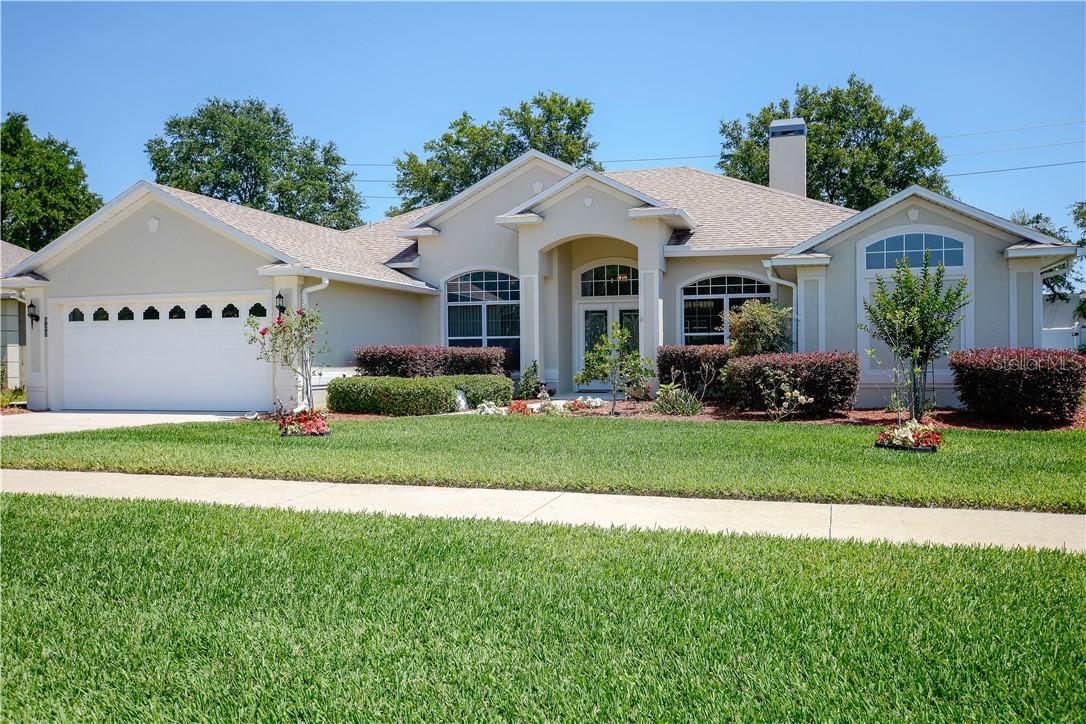 923 Princeton Dr., Clermont, FL 34711