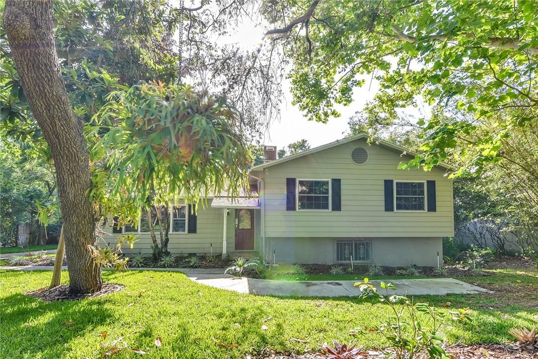 1824 Crestview Dr., Mount Dora, FL 32757