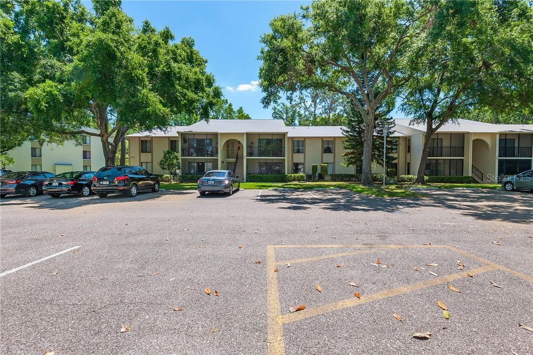 1441 Pine Glen Ln. #D2, Tarpon Springs, FL 34688