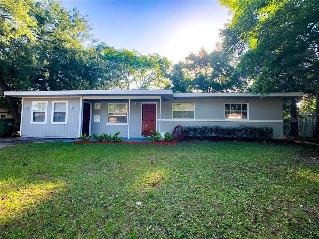 300 Cooke St., Leesburg, FL 34748