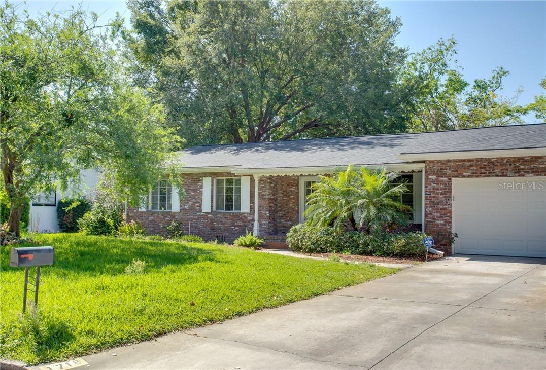 1718 Lando Ln., Orlando, FL 32806