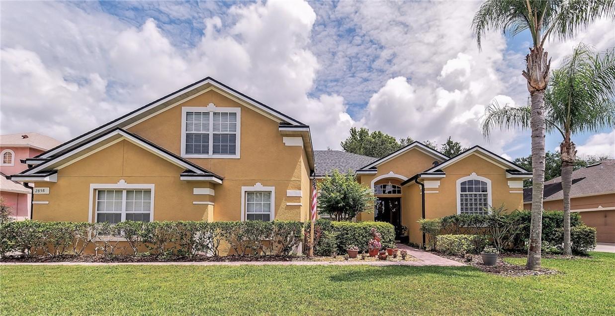 2858 Palmetto Ridge Point, Oviedo, FL 32765