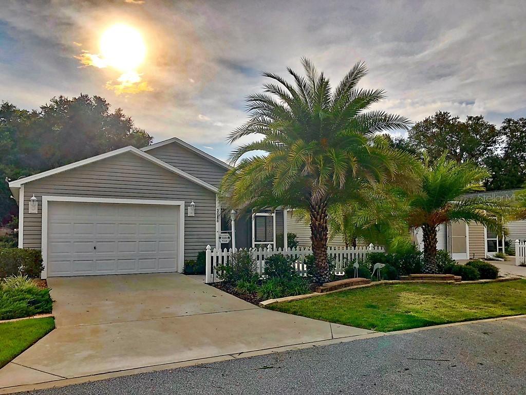 3086 Loyola Ct., The Villages, FL 32163