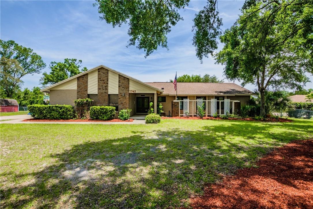 1742 Rutledge Rd., Longwood, FL 32779