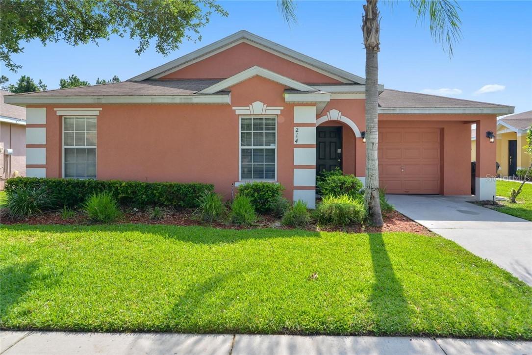 214 Sandy Ridge Dr., Davenport, FL 33896