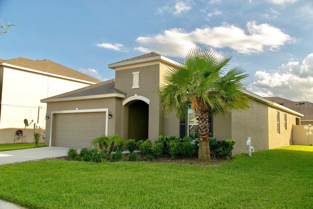 316 Blue Cypress Dr Dr., Groveland, FL 34736