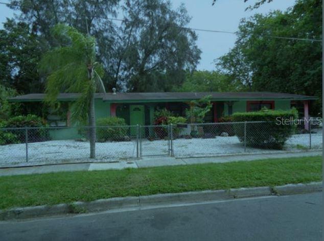 1635 29th St., Sarasota, FL 34234