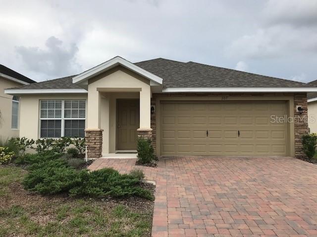 207 Victory Ave., Davenport, FL 33837