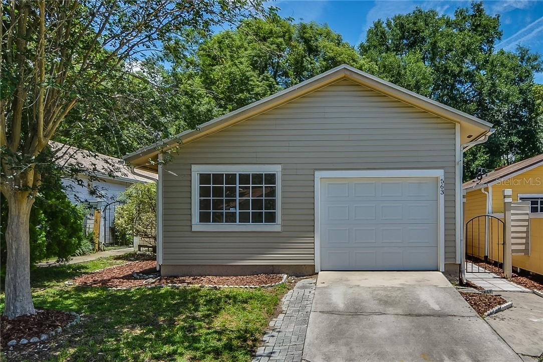 563 Portland Cir., Apopka, FL 32703