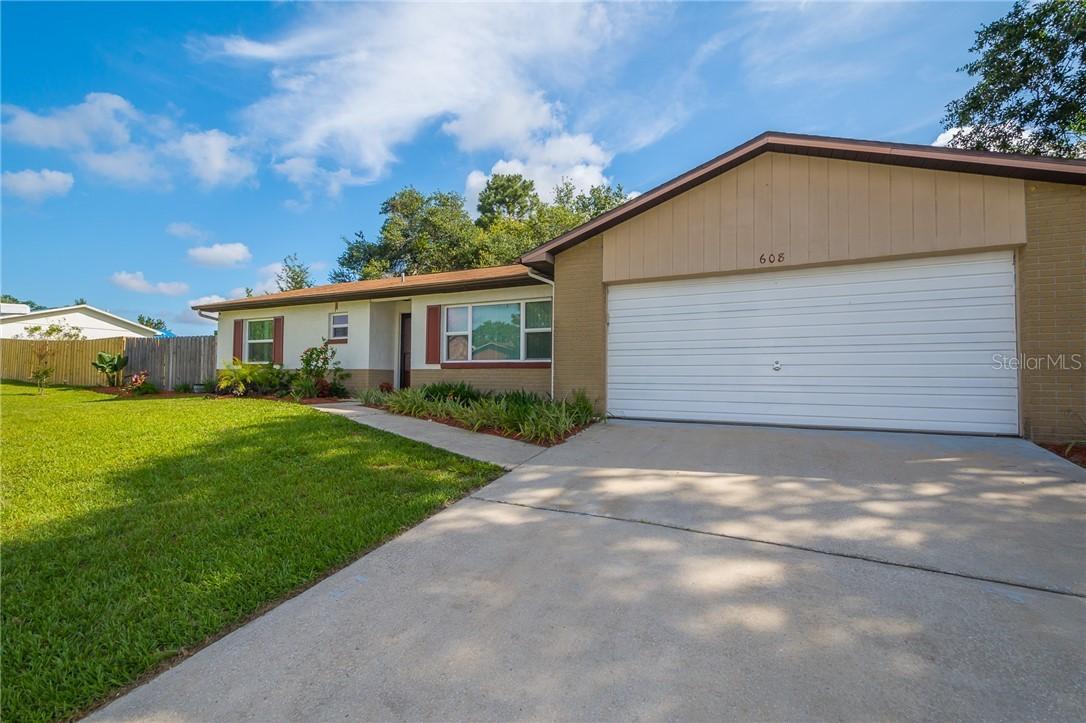 608 Grovewood Ave., Sanford, FL 32773