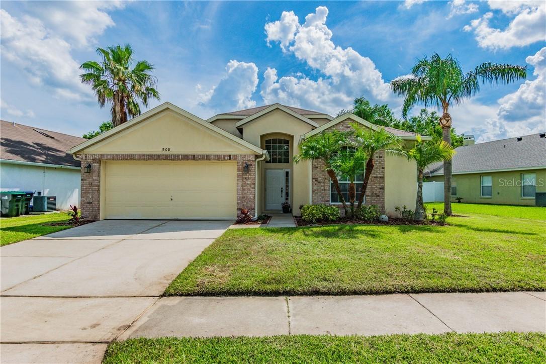 908 Maple Creek Dr., Orlando, FL 32828