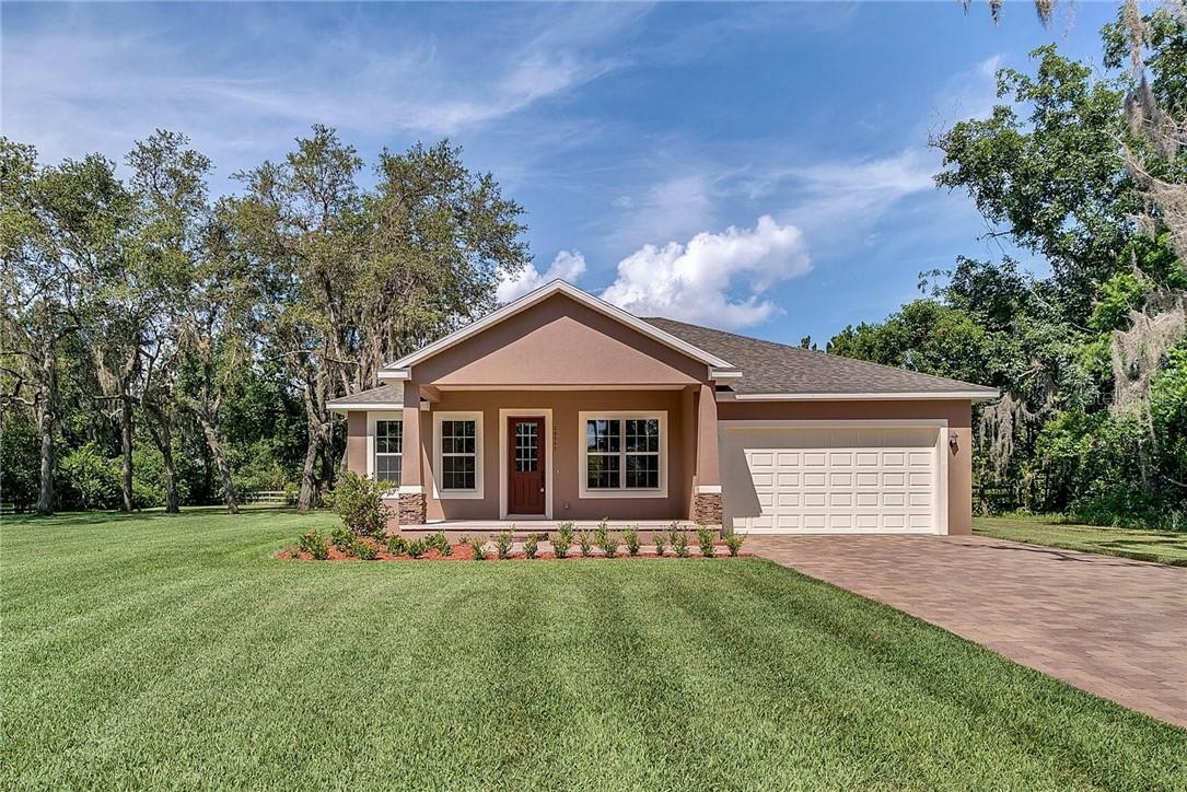 28207 Tammi Dr., Tavares, FL 32778