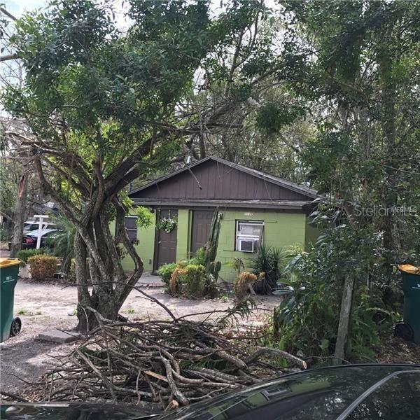 1108 E Jackson Ave., Mount Dora, FL 32757