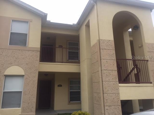 2736 Club Cortile Cir. #B, Kissimmee, FL 34746