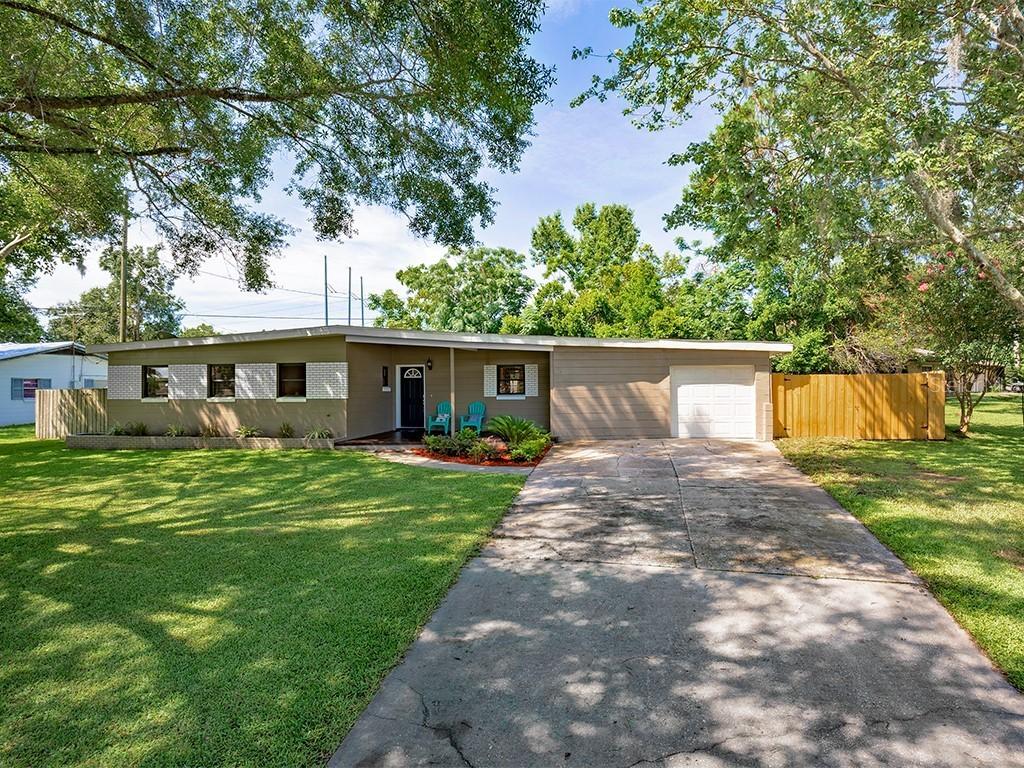 6134 Linneal Beach Dr., Apopka, FL 32703