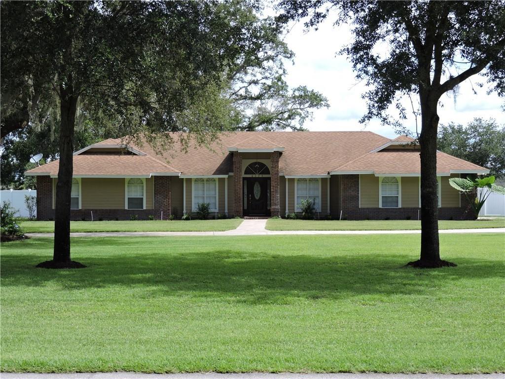 8025 Earlwood Ave., Mount Dora, FL 32757