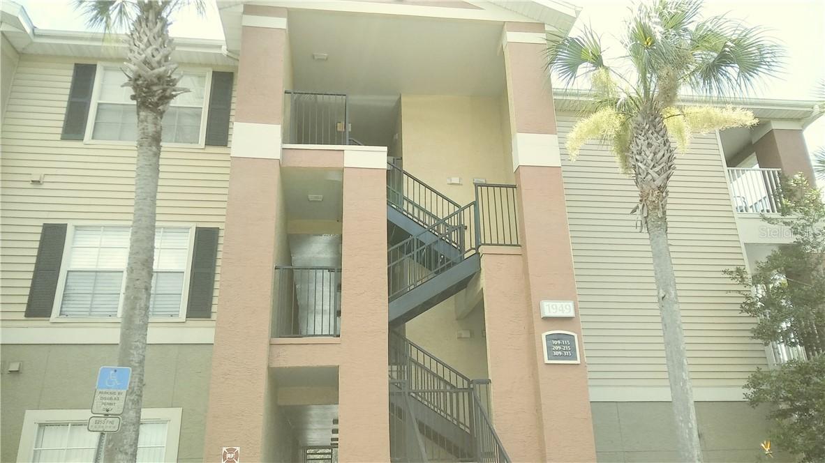 1949 Summer Club Dr. #215, Oviedo, FL 32765