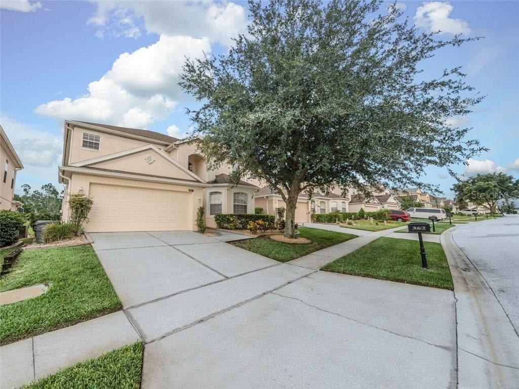 362 Higher Combe Dr., Davenport, FL 33897