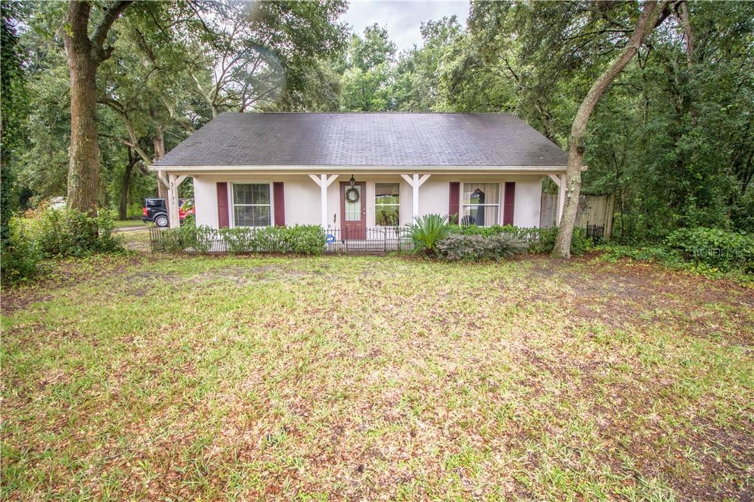 30732 Prestwick Ave., Sorrento, FL 32776