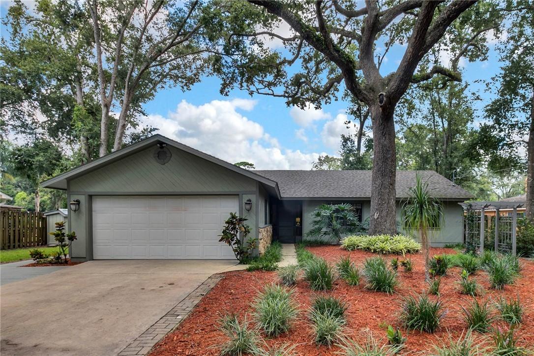 2115 Suzanne Dr., Mount Dora, FL 32757
