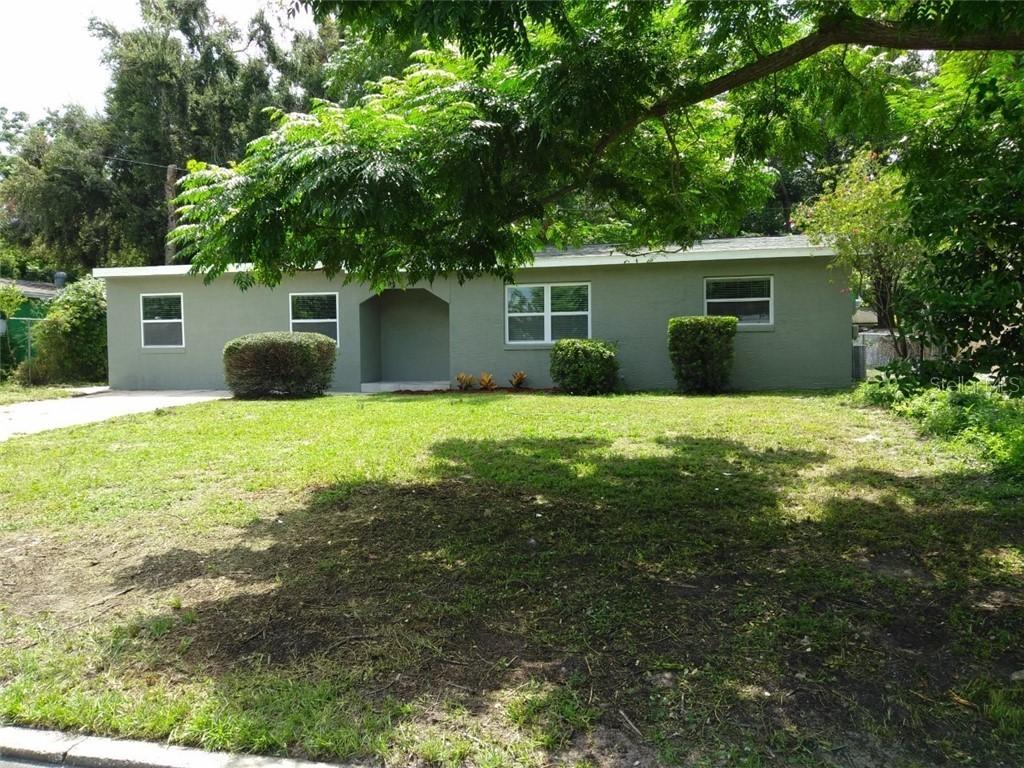 865 Emerald Dr., Mount Dora, FL 32757
