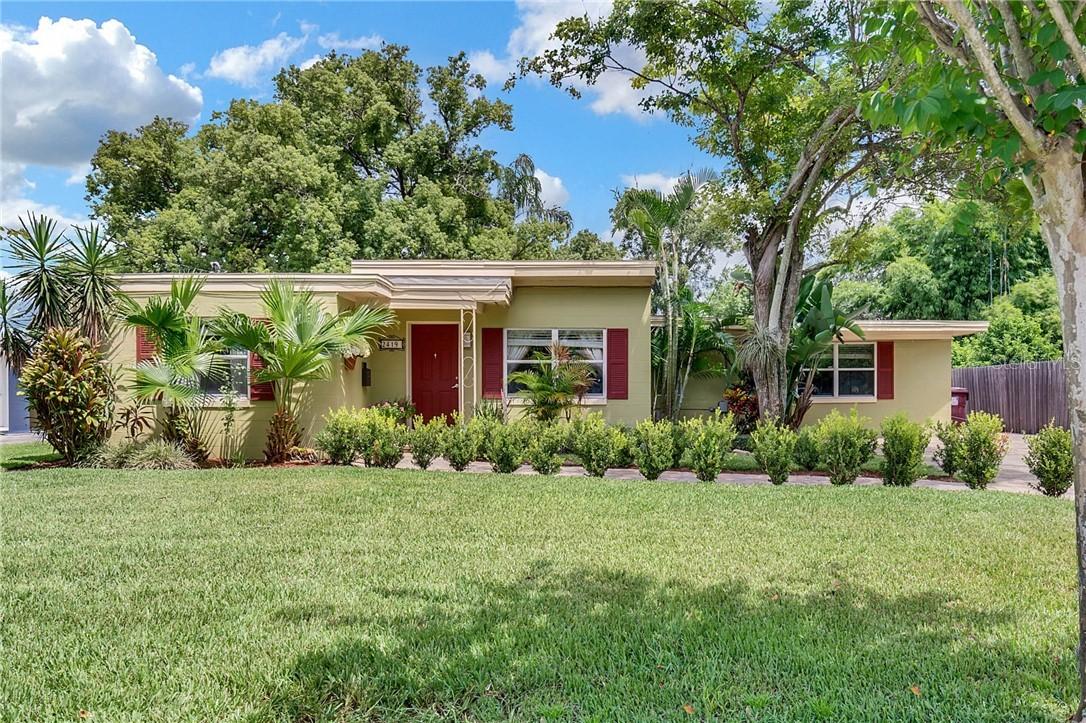 2419 Weber St., Orlando, FL 32803