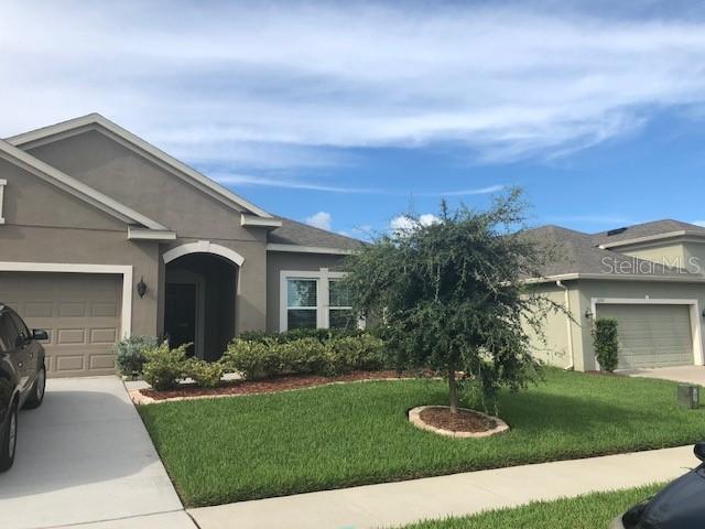 3261 Zander Dr., Grand Island, FL 32735