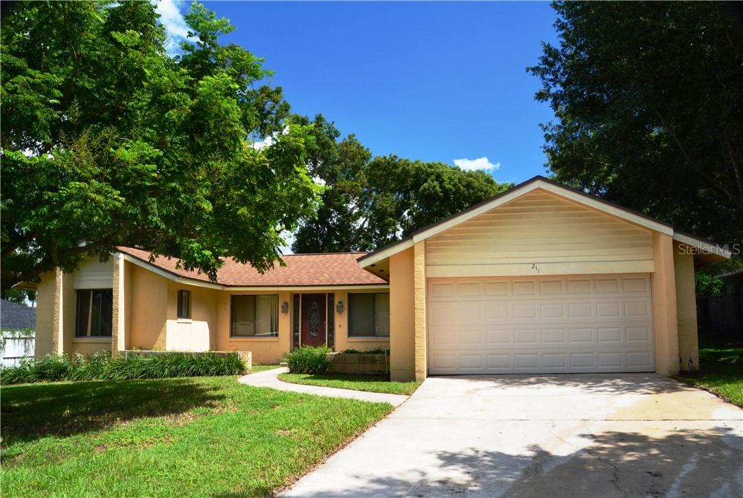 211 Regis Ct., Longwood, FL 32779