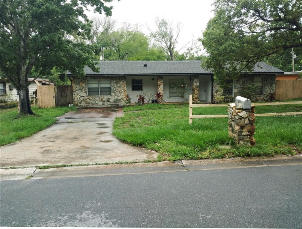 210 Flamingo Dr., Sanford, FL 32773