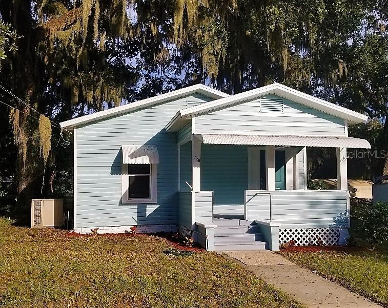 728 Mckenzie St., Leesburg, FL 34748