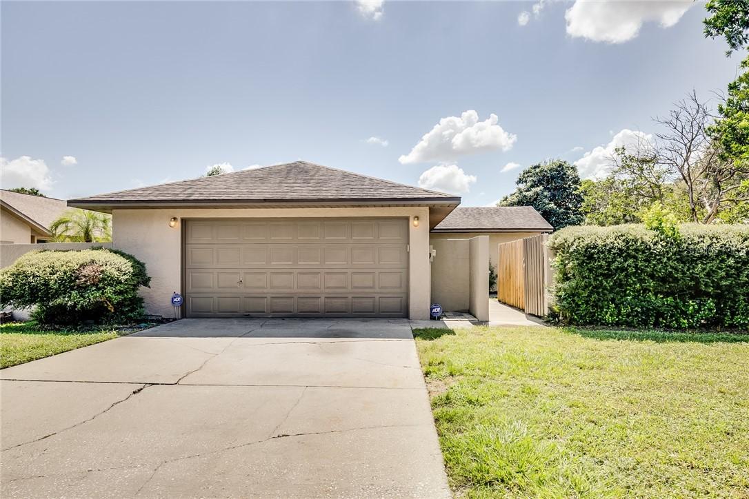 2750 Vanessa Ln., Palm Harbor, FL 34684