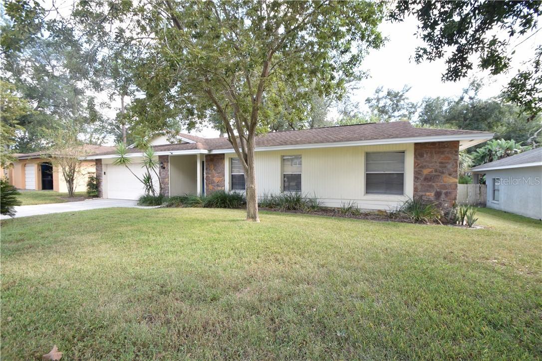 622 Iris St., Altamonte Springs, FL 32714