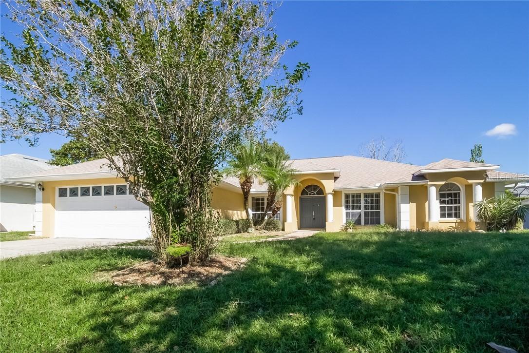 10425 Calle De Flores Dr., Clermont, FL 34711