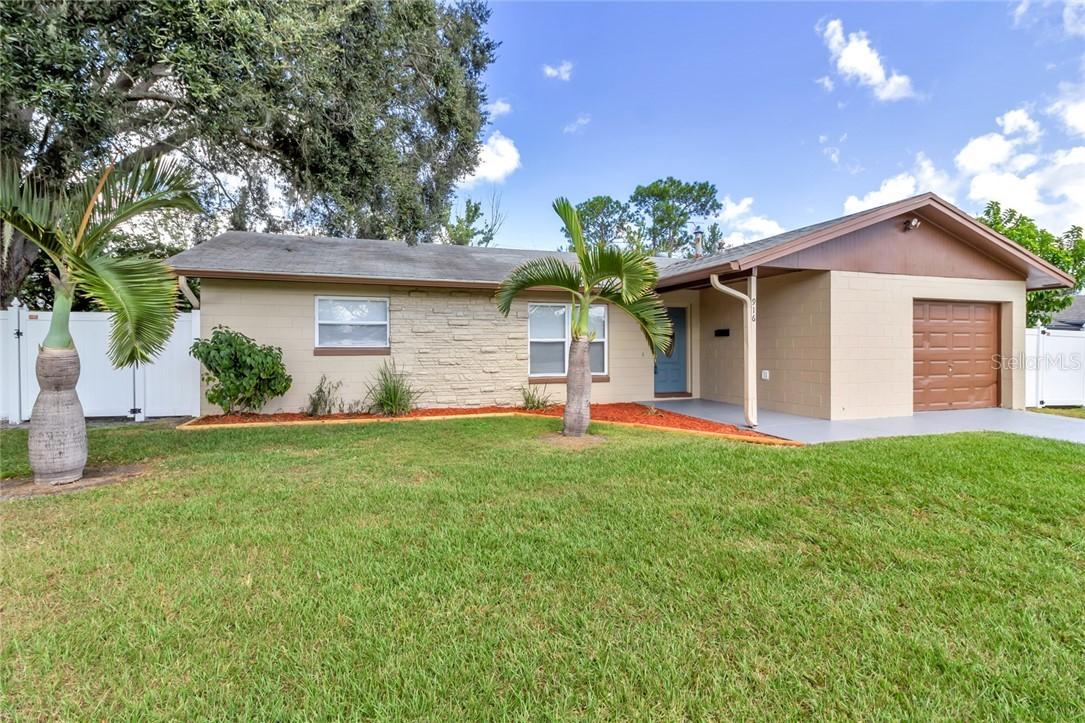 916 Park Manor Dr., Orlando, FL 32825