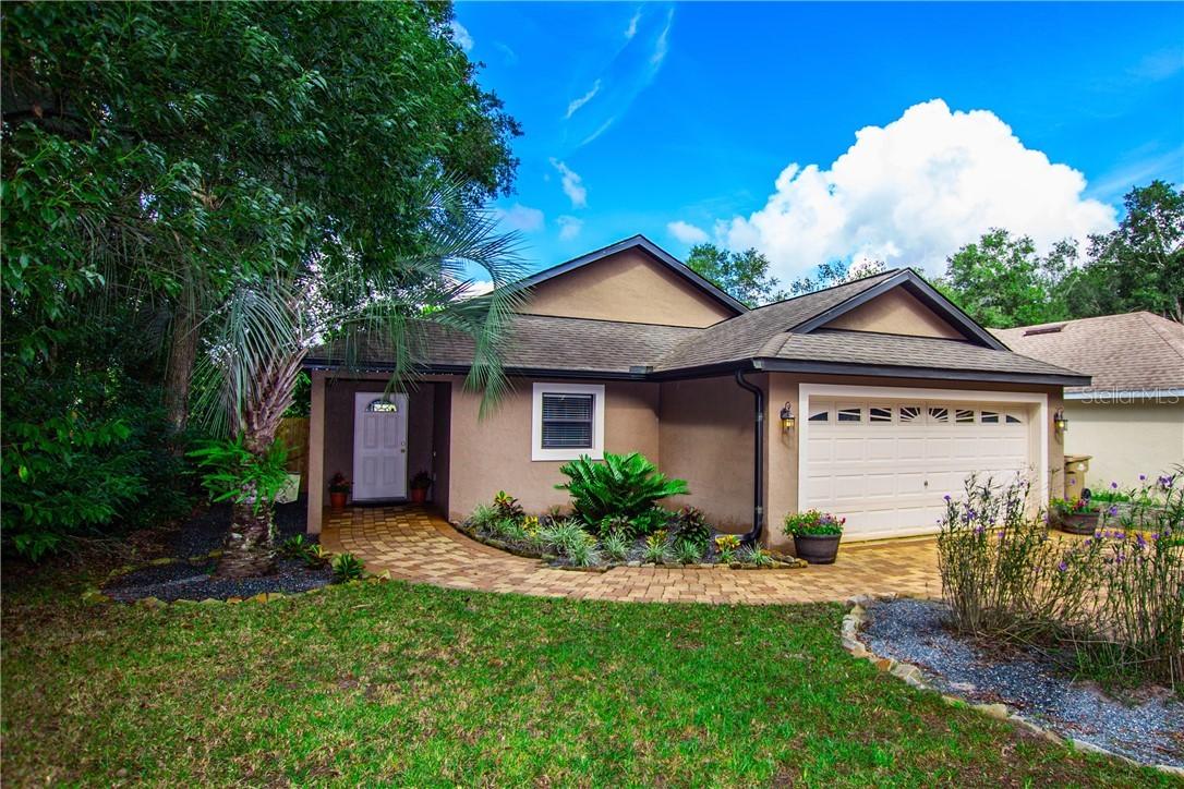 31301 Chevy Chase Dr., Sorrento, FL 32776
