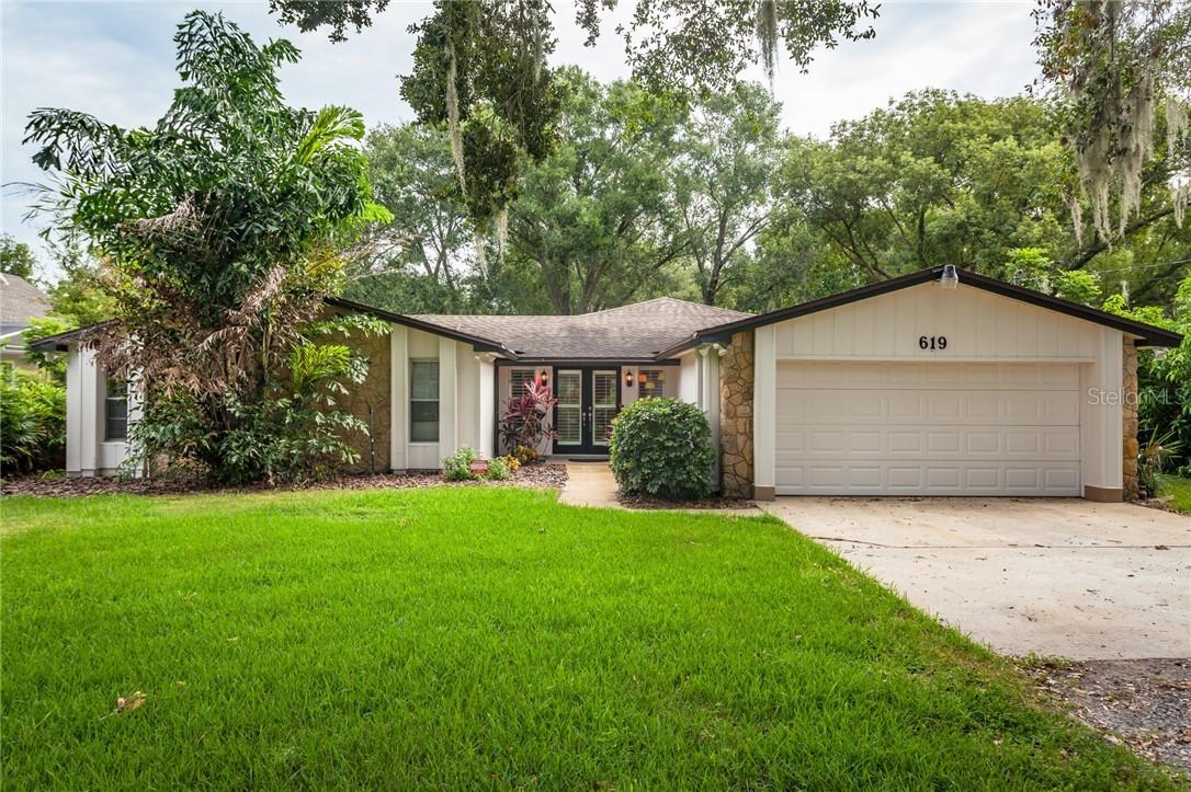 619 Magnolia St., Windermere, FL 34786
