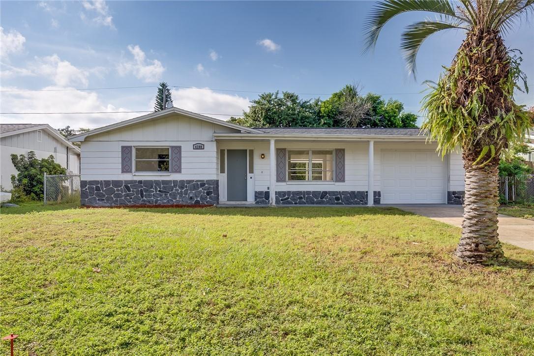 4208 Woodfield Ave., Holiday, FL 34691