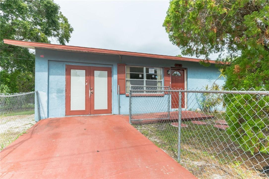 1781 33rd St., Sarasota, FL 34234