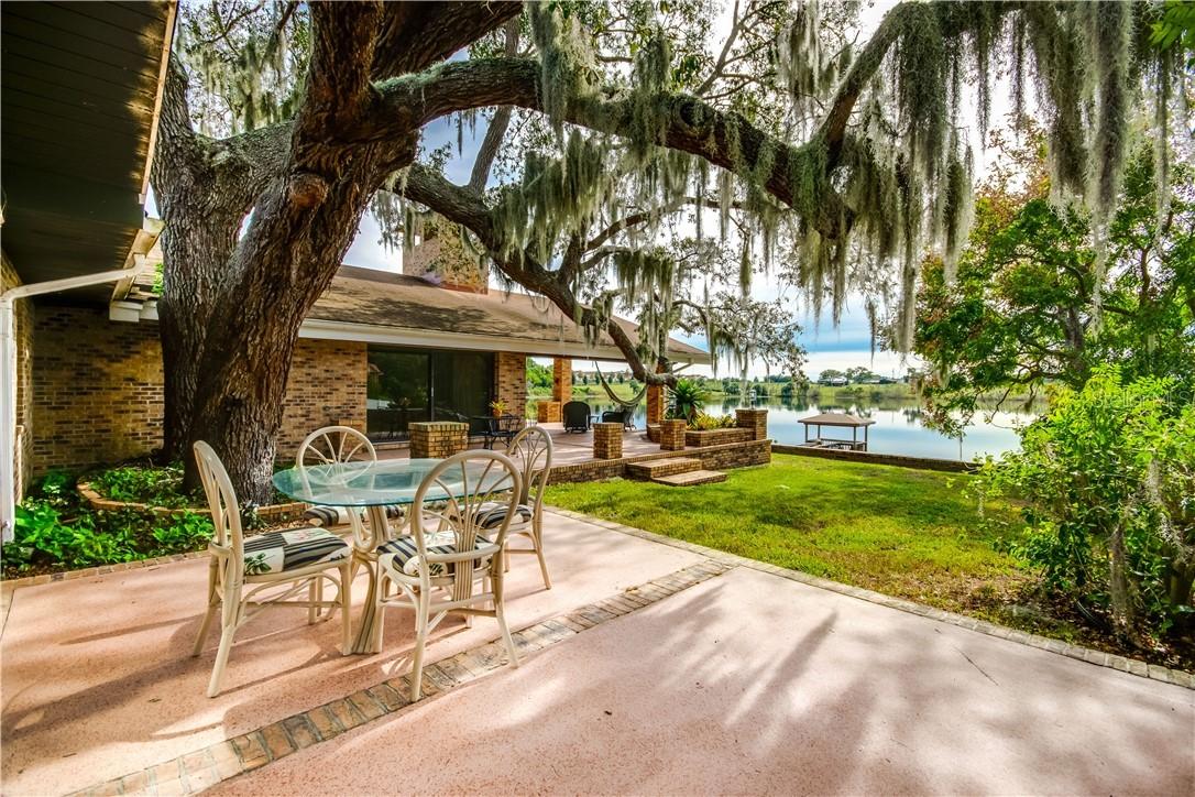 1910 College Park Dr., Tavares, FL 32778
